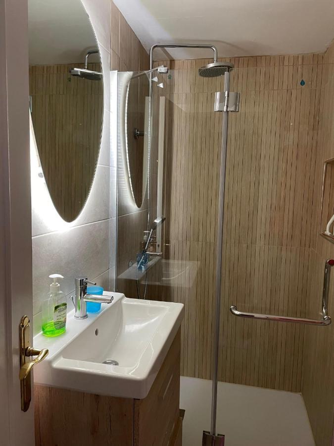 Apartment Caronte Málaga Eksteriør billede